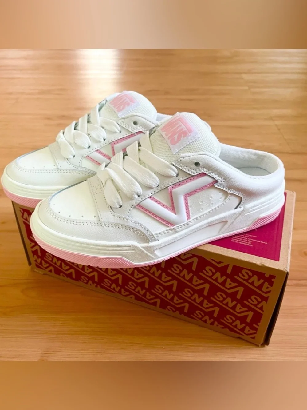 Vans Upland Mule Shoe Pop Pink Women 7.5 US